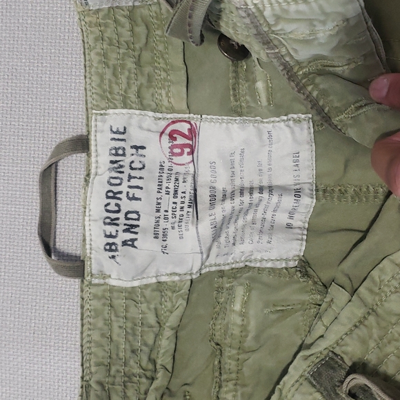 Abercrombie and Fitch Vintage Army Green Paratroop Cargo Pants Men' Size Medium - Picture 6 of 17